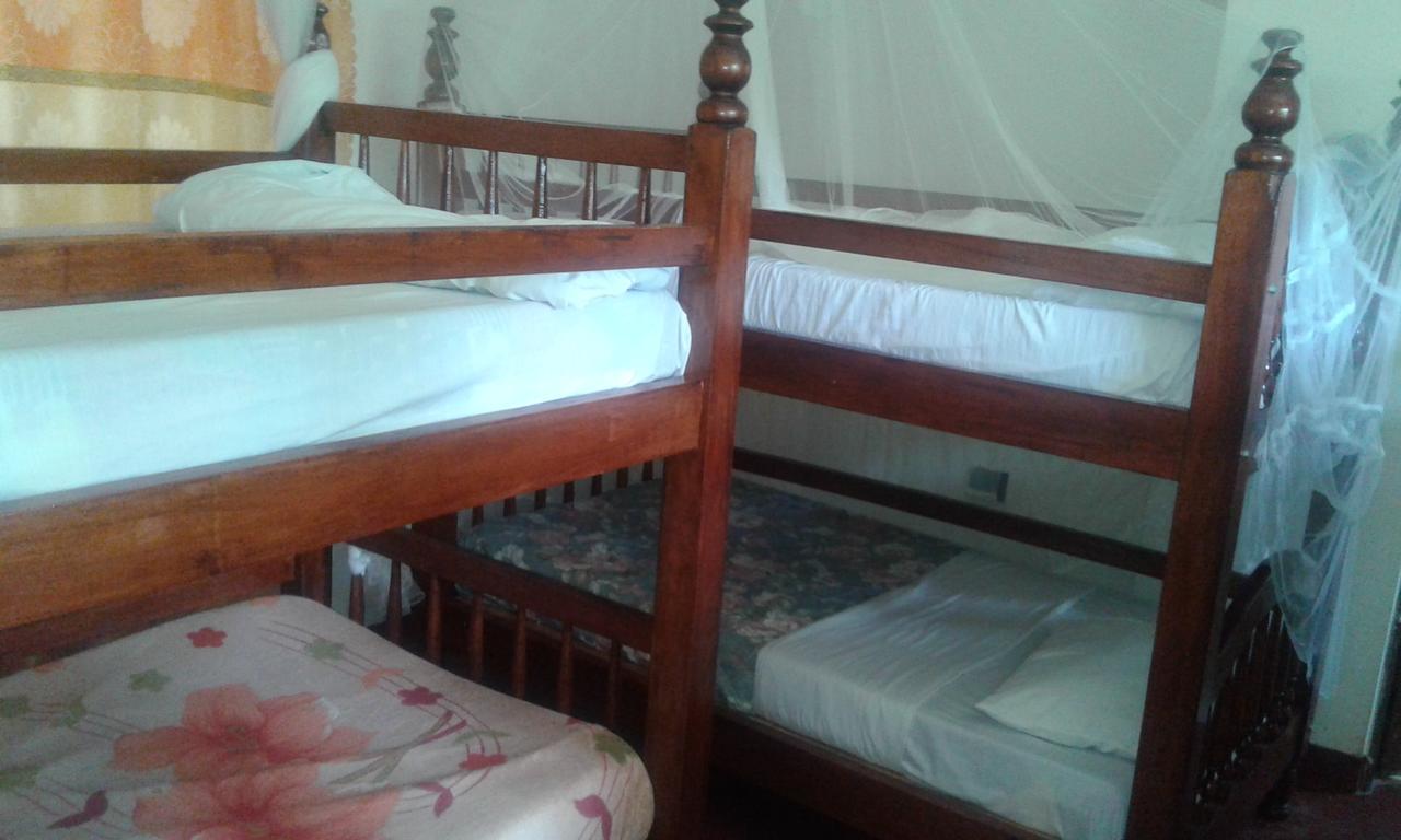 Skyway Hotel Εντέμπε Εξωτερικό φωτογραφία